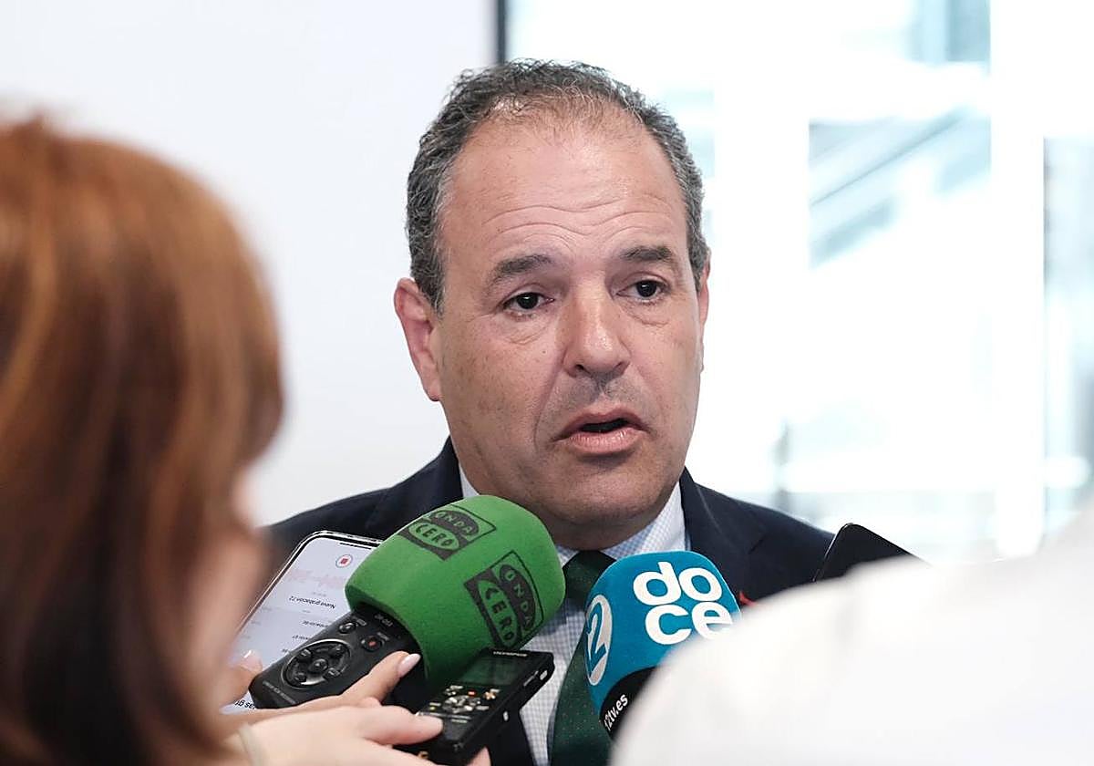 El presidente de la Cámara de Comercio, Carlos Baño, durante un acto en Panoramis