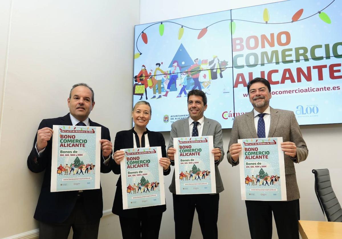 Barcala, Mazón, López y Baño, en la presentación del bono comercio.