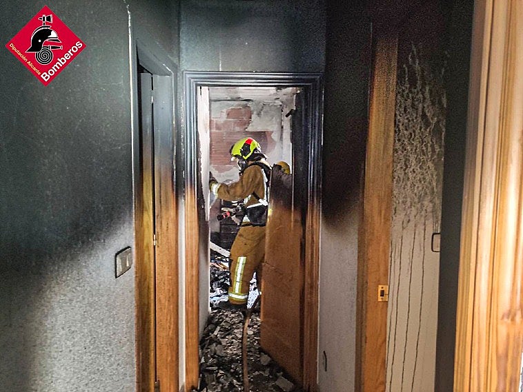 Imagen de un incendio ocurrido en abril en una vivienda de Torrevieja