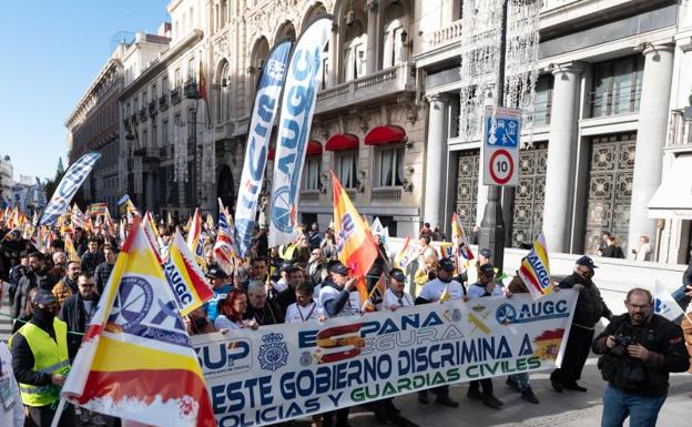 Manifestación de policías y guardias civiles en noviembre de 2022 en el centro de Madrid.