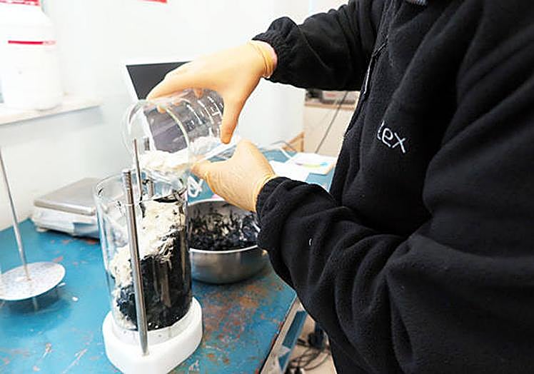 Imagen principal - AITEX analiza la biodegradabilidad y compostabilidad gracias a su certificación sostenible