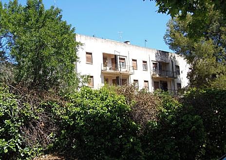 Imagen secundaria 1 - De izquierda a derecha: entrada a la Colonia de Aviación, bloque de viviendas de la colonia e interior de la zona de los aviadores americanos