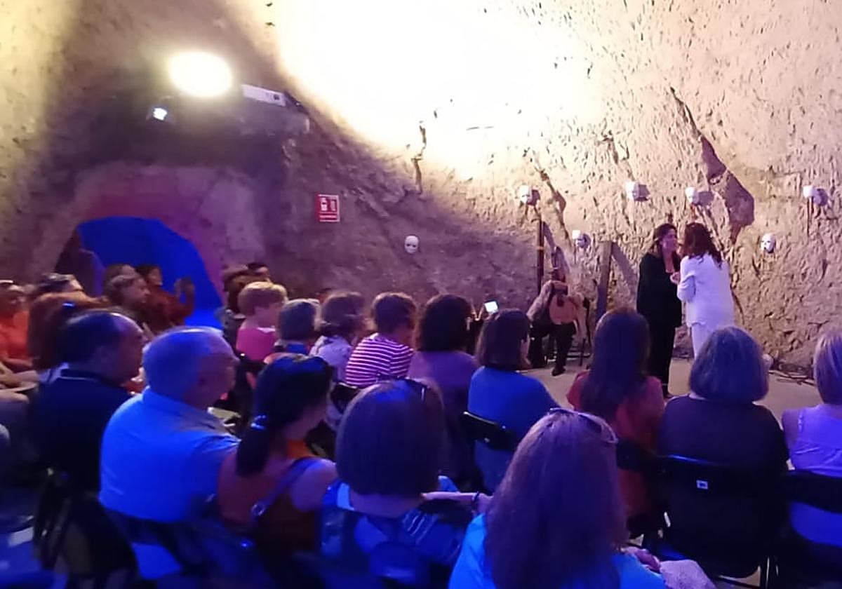 Momento de la representación teatral.