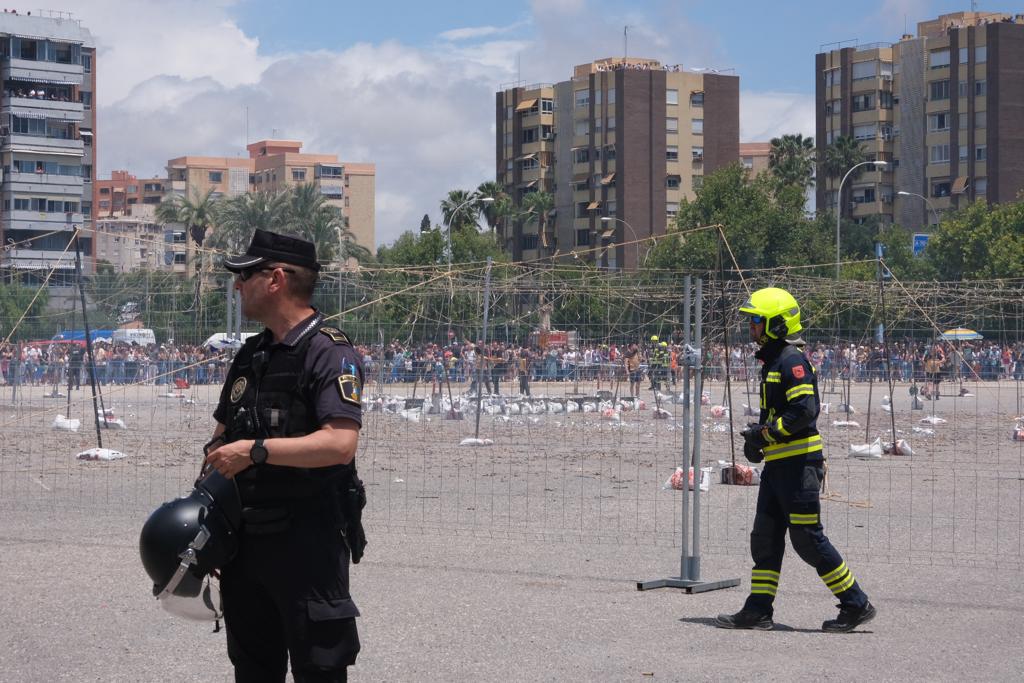 Alicante baila al ritmo de la pirotecnia Ferrández