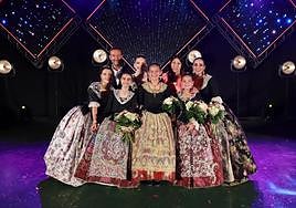Las reinas Alejandra Juan e Idaira Merchán con el alcalde Carlos González y la edil Mariola Galiana.