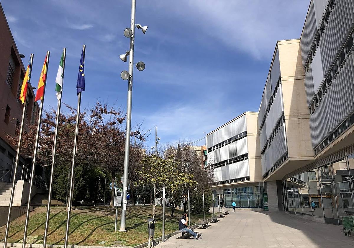 Fachada del Ayuntamiento de San Vicente del Raspeig.