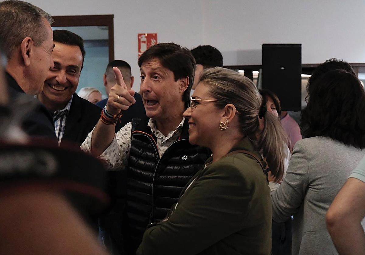 Mari Carmen Sánchez celebró la noche electoral con el Partido Popular.