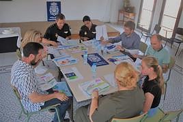 El jurado deliberando.