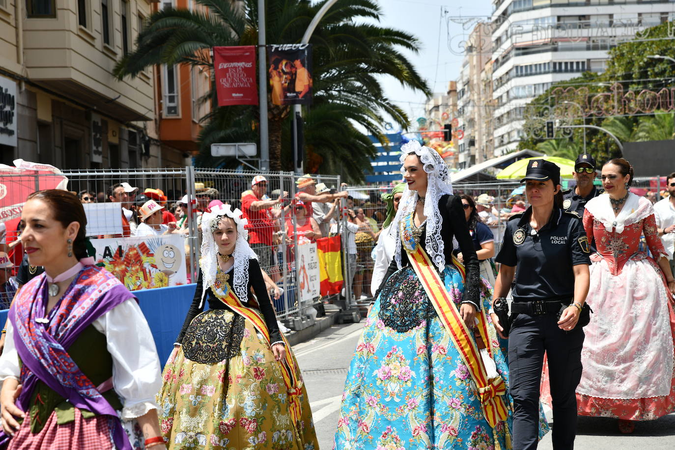 Búscate en la mascletà del 19 de junio