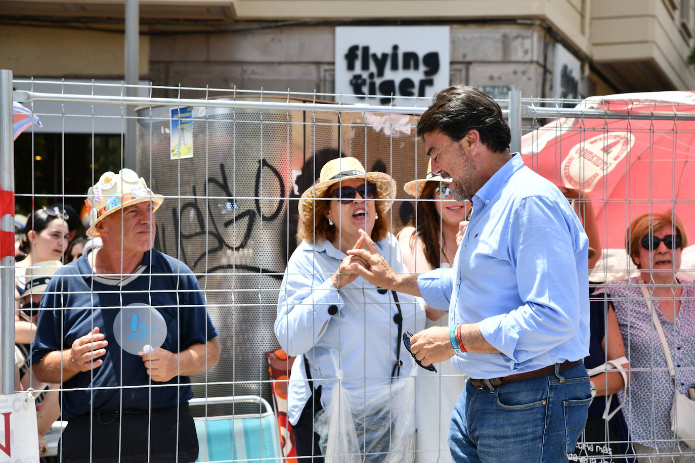 Búscate en la mascletà del 19 de junio