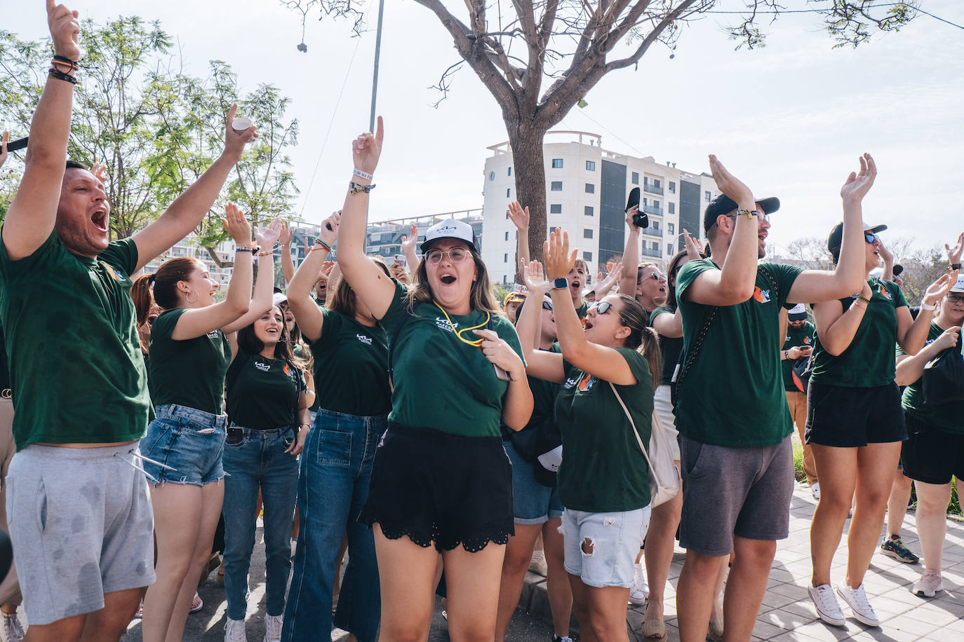 Los antigones celebran el oro de las Hogueras de Alicante