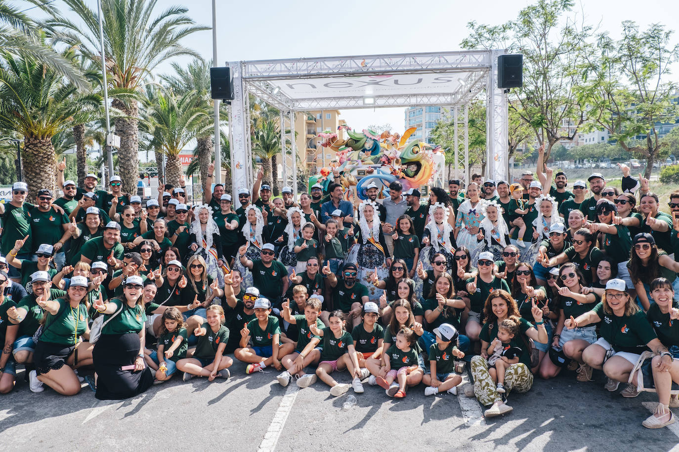 Los antigones celebran el oro de las Hogueras de Alicante