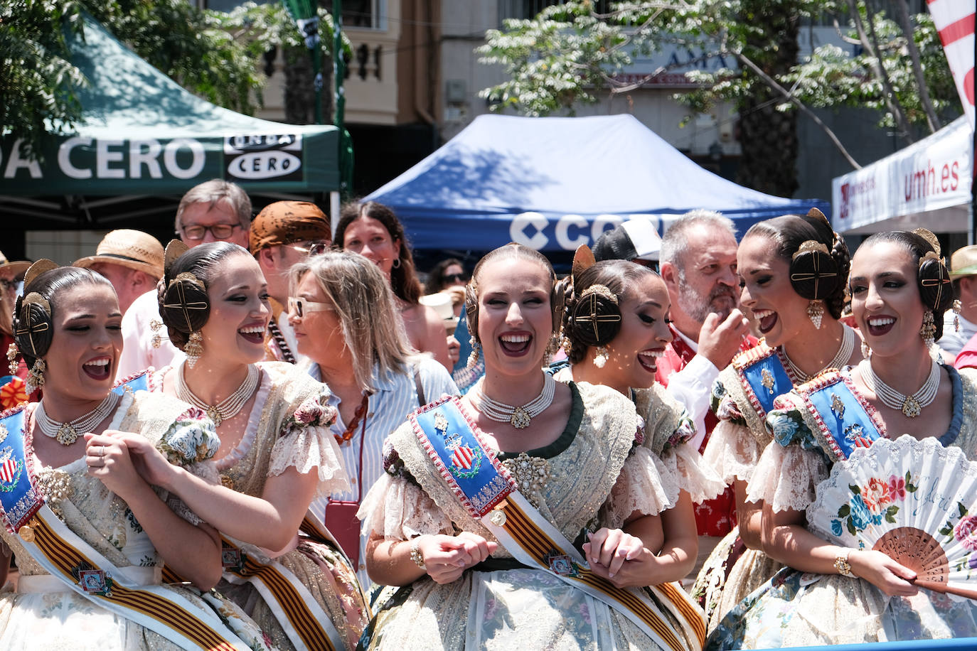 Estallido de la penúltima mascletà del concurso de Luceros en Hogueras