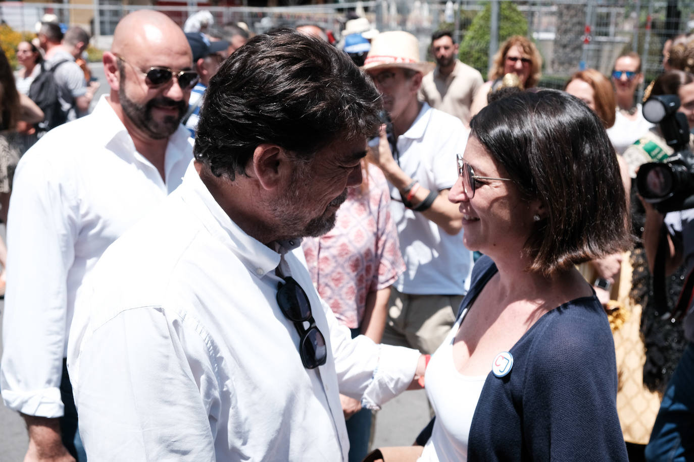 Estallido de la penúltima mascletà del concurso de Luceros en Hogueras