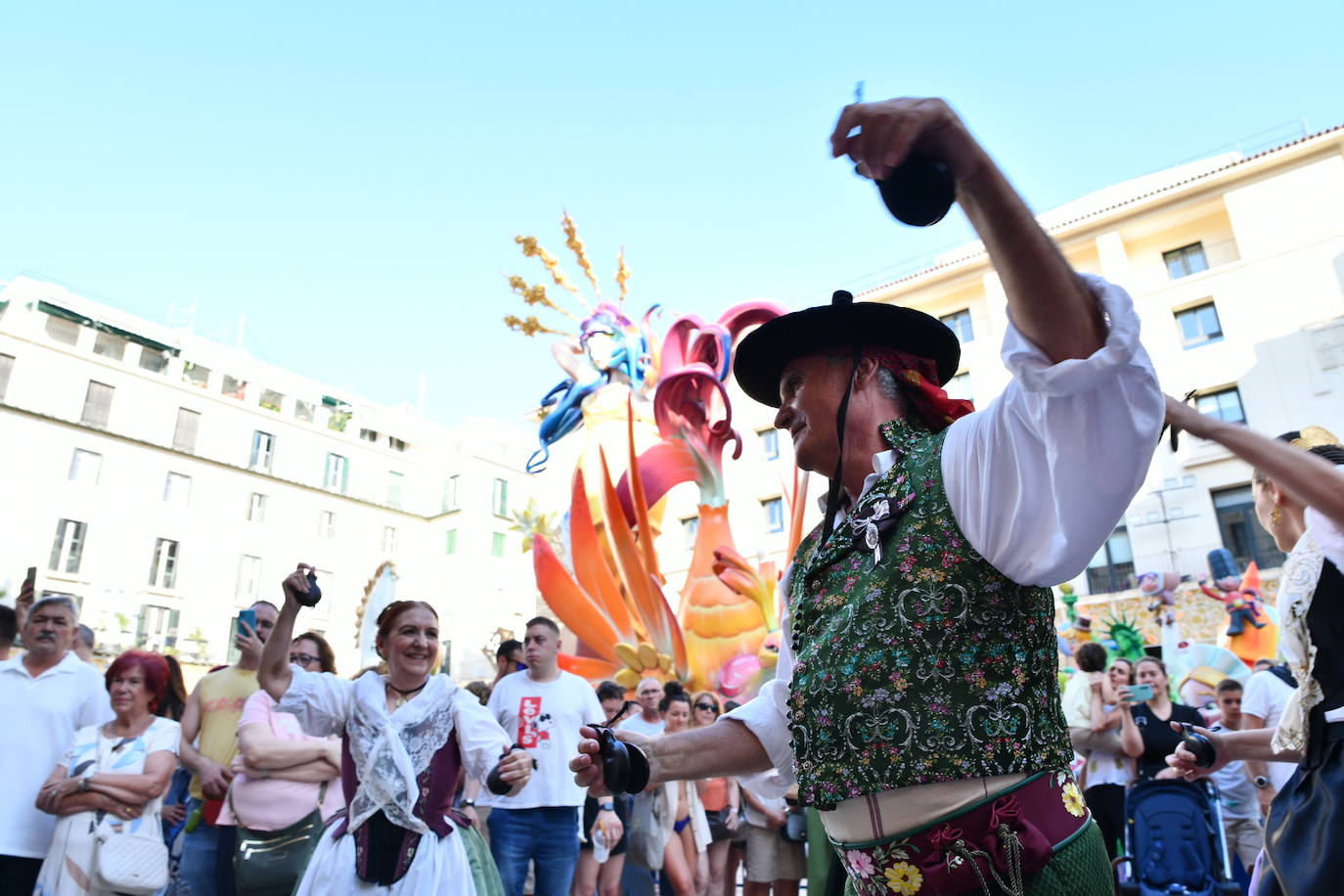 Alegría y tradición en la Dansà d&#039;Alacant