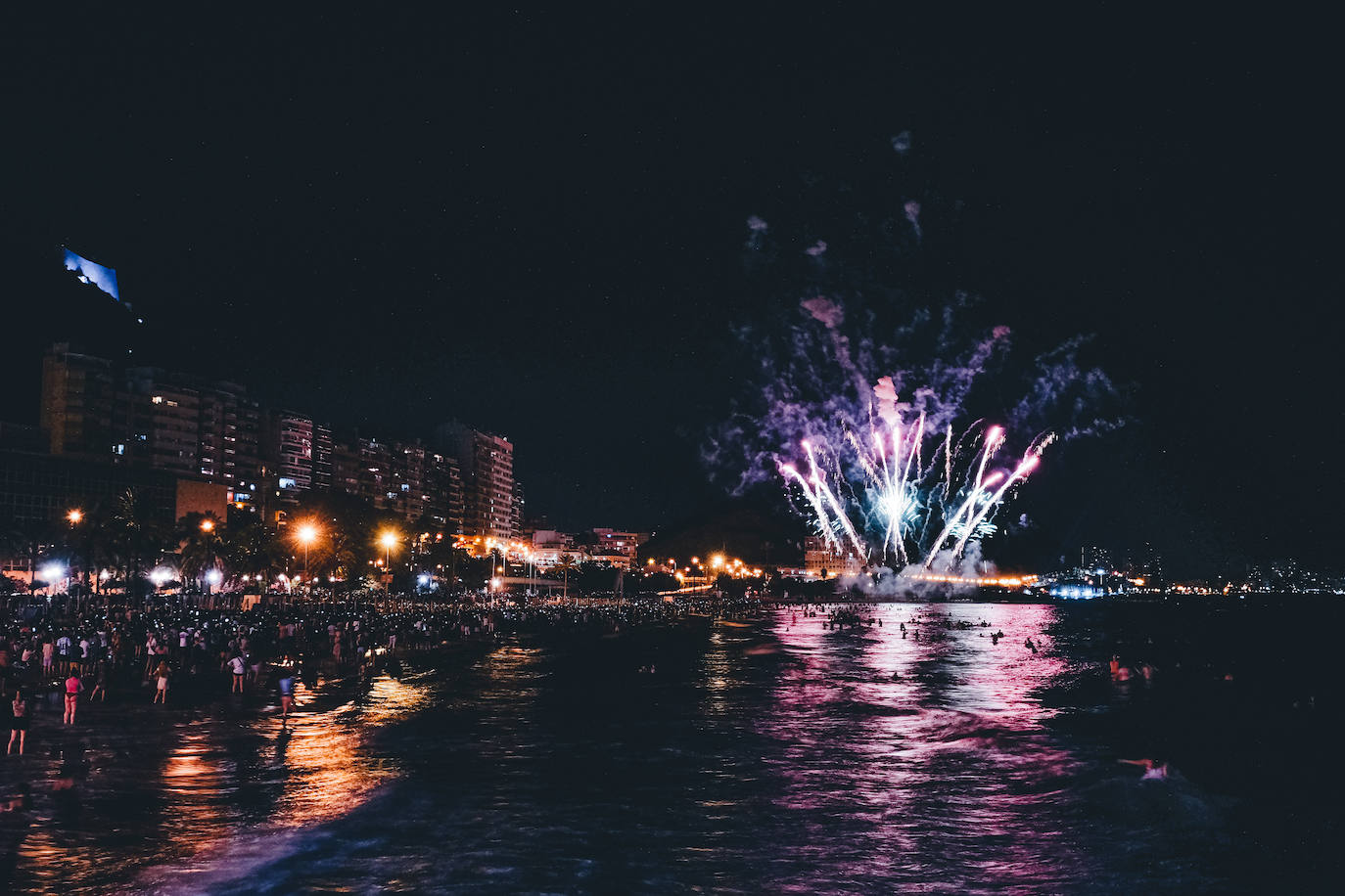 Los fuegos de Alicante se despiden