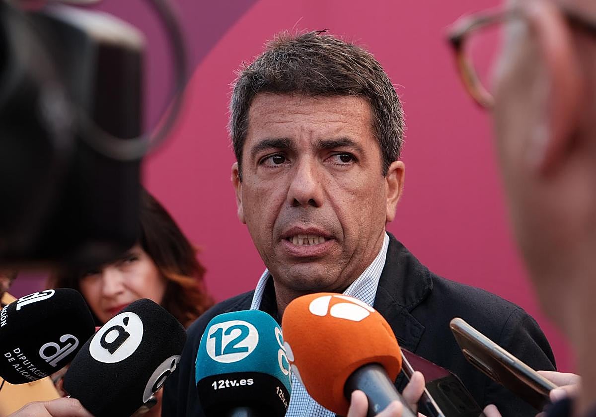 Carlos Mazón, este jueves, antes del acto de la Cámara de Comercio.