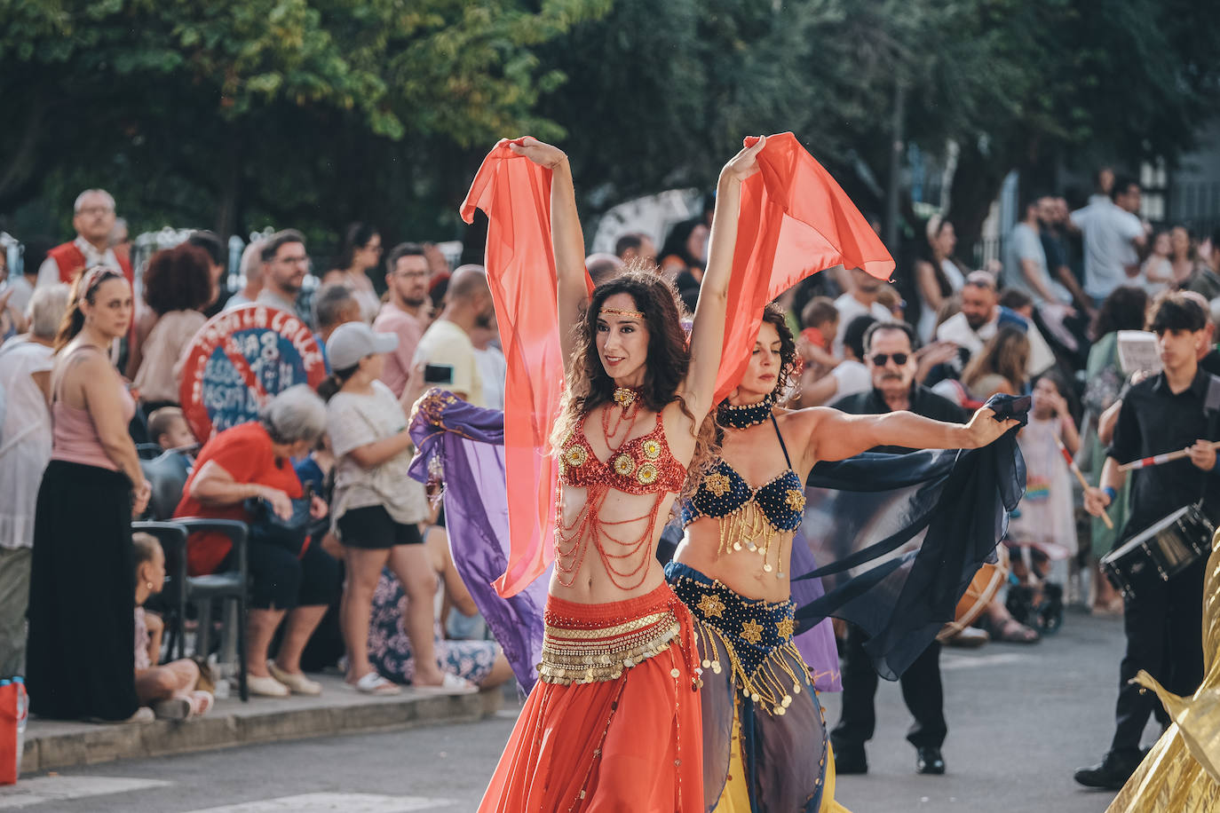 La Entrada Mora de San Blas deslumbra a los alicantinos