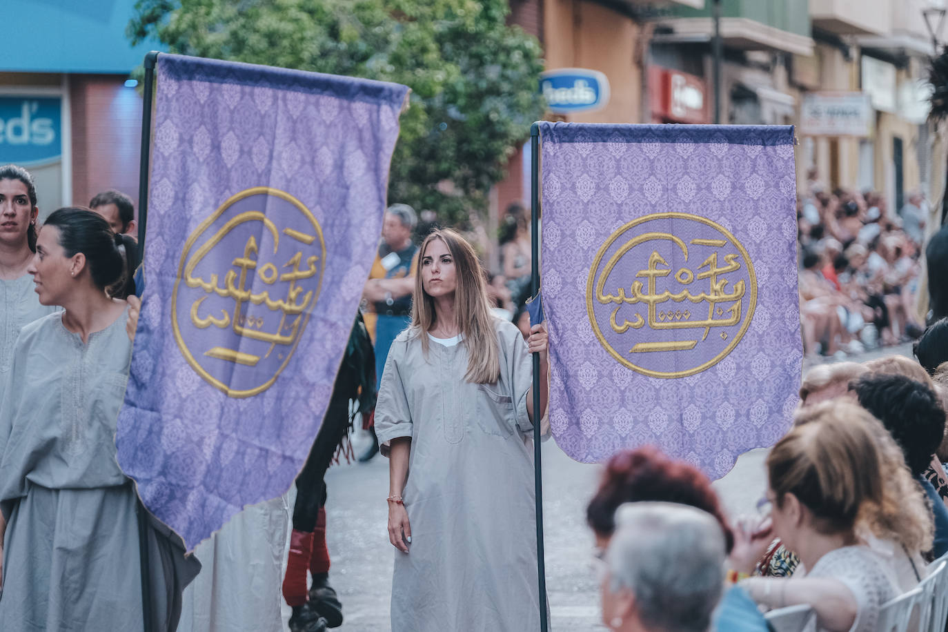 La Entrada Mora de San Blas deslumbra a los alicantinos