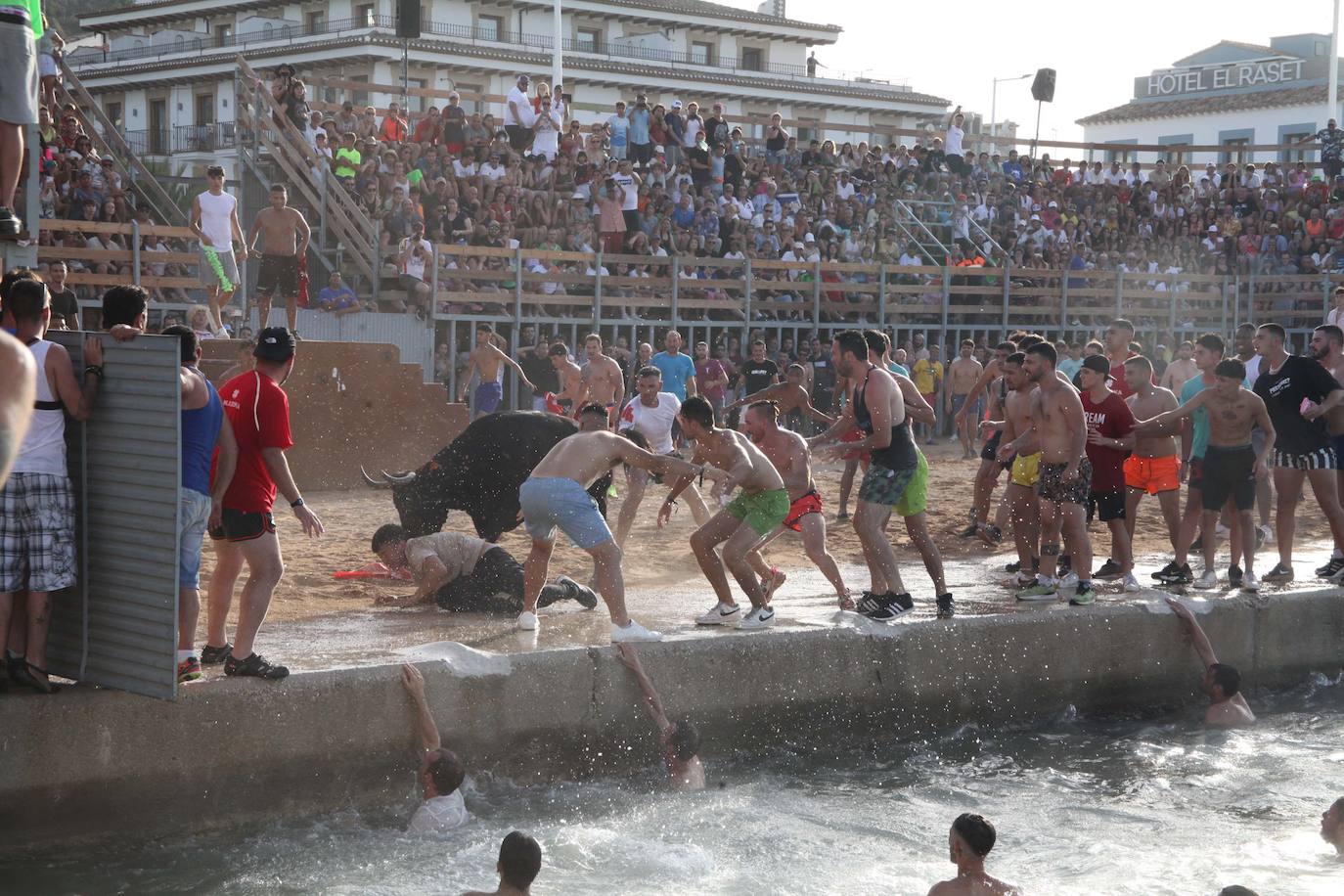 Dénia ya está en fiestas