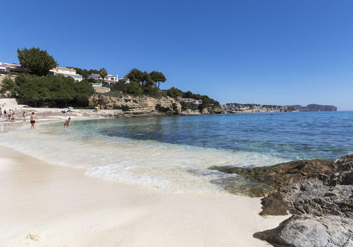 Cala Fustera, playa principal del municipio de Benissa.