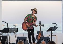 El cantante en uno de los conciertos de los 'Atardeceres Larios' en Málaga.