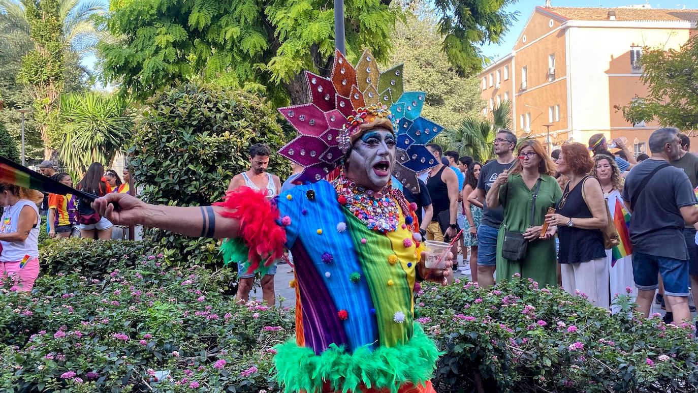 Multitudinario Orgullo LGTBIQ+ en Alicante