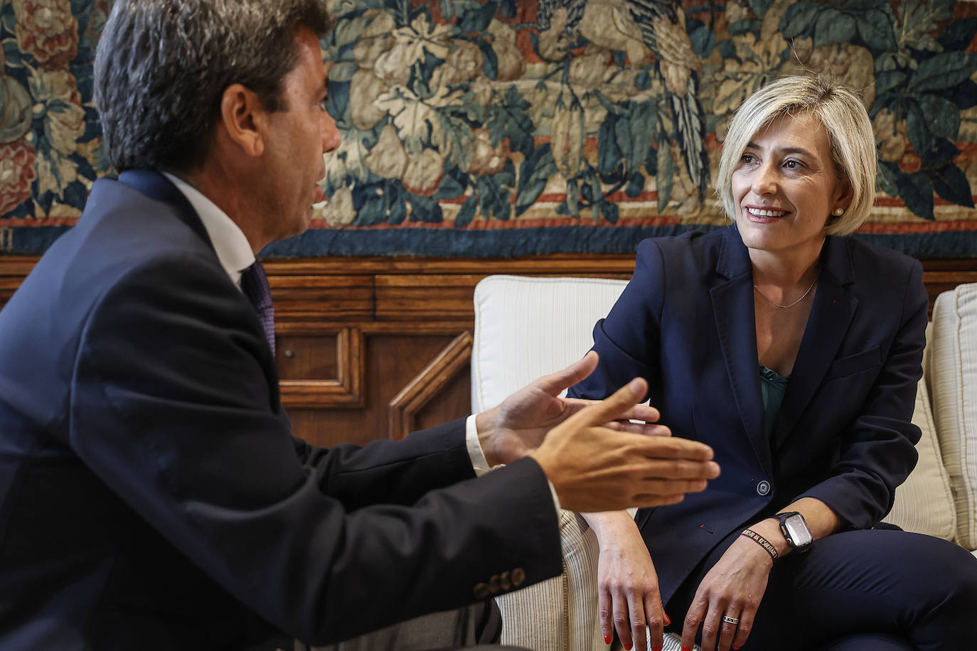 Primera toma de contacto de los nuevos consellers