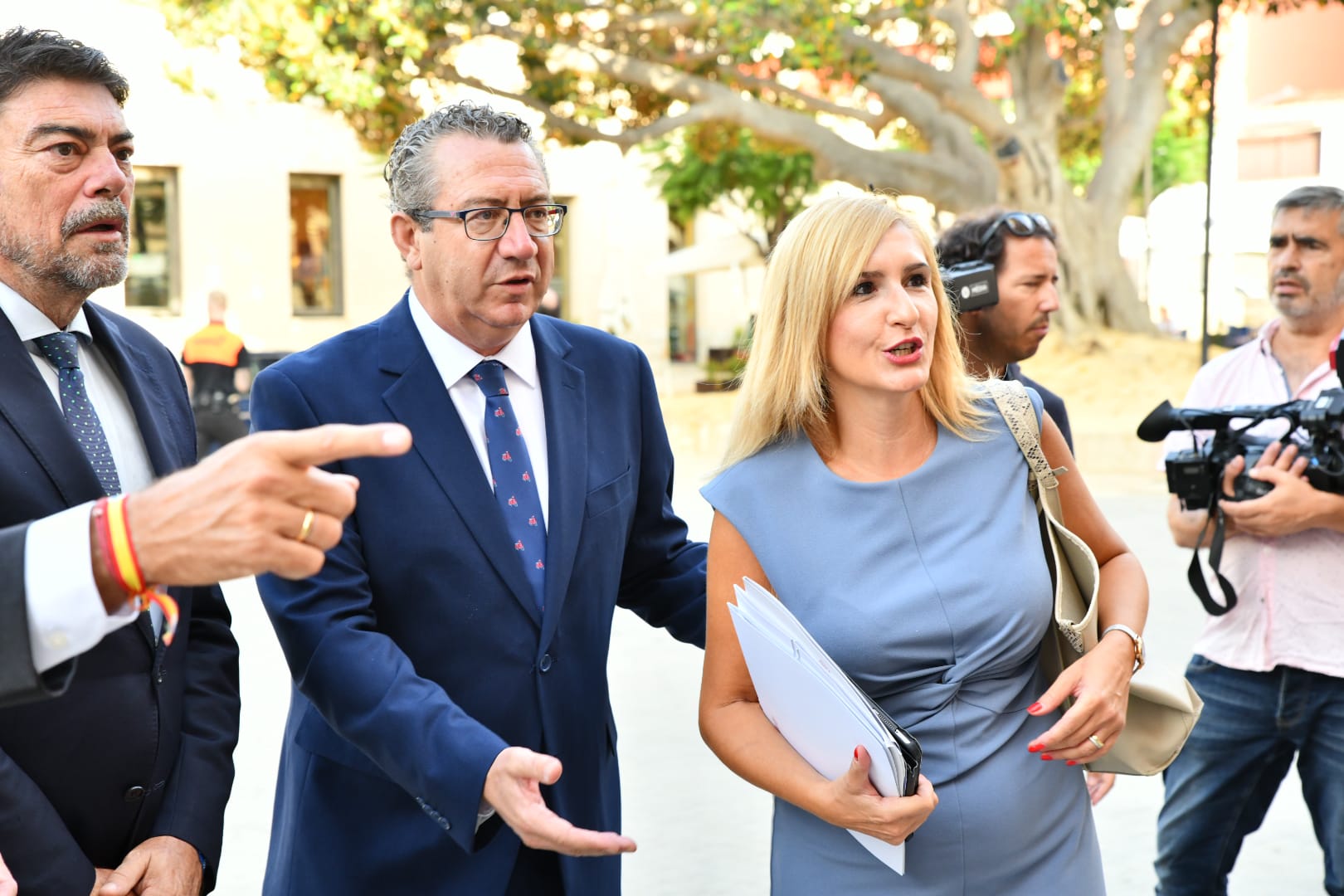 Las imágenes del primer Pleno del Consell en Alicante