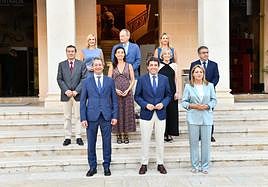 Los miembros del Consell posan en su primer pleno.