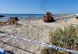 Playa de Santa Pola cerrada al baño