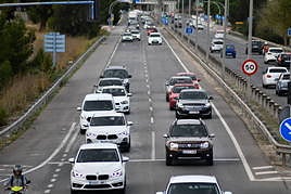 Tráfico en la avenida Universidad de Alicante.
