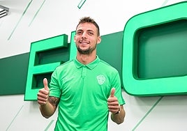 Óscar Plano, durante su presentación con el Elche