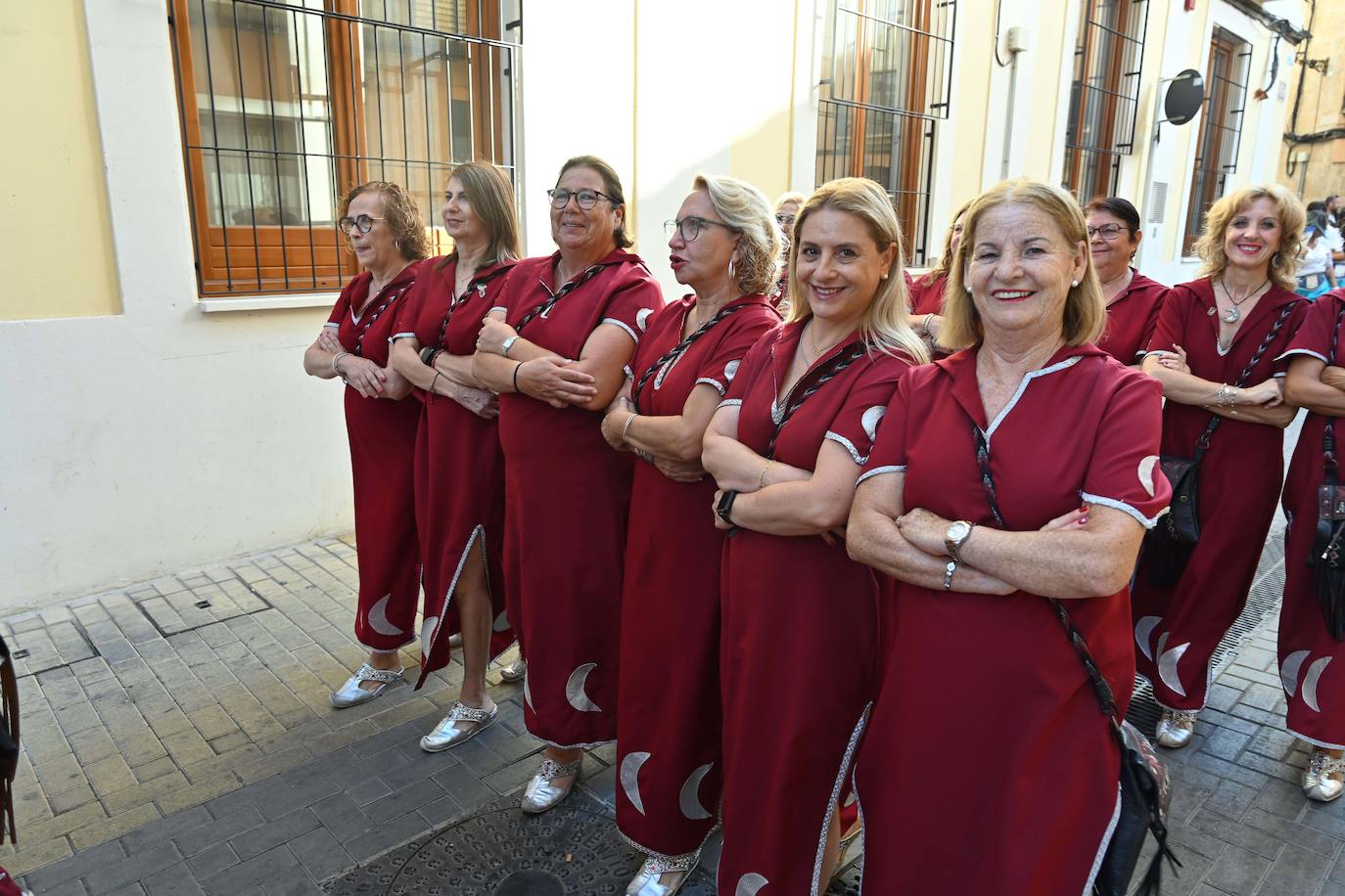 Los Moros y Cristianos protagonizan la Diana Festera de Dénia