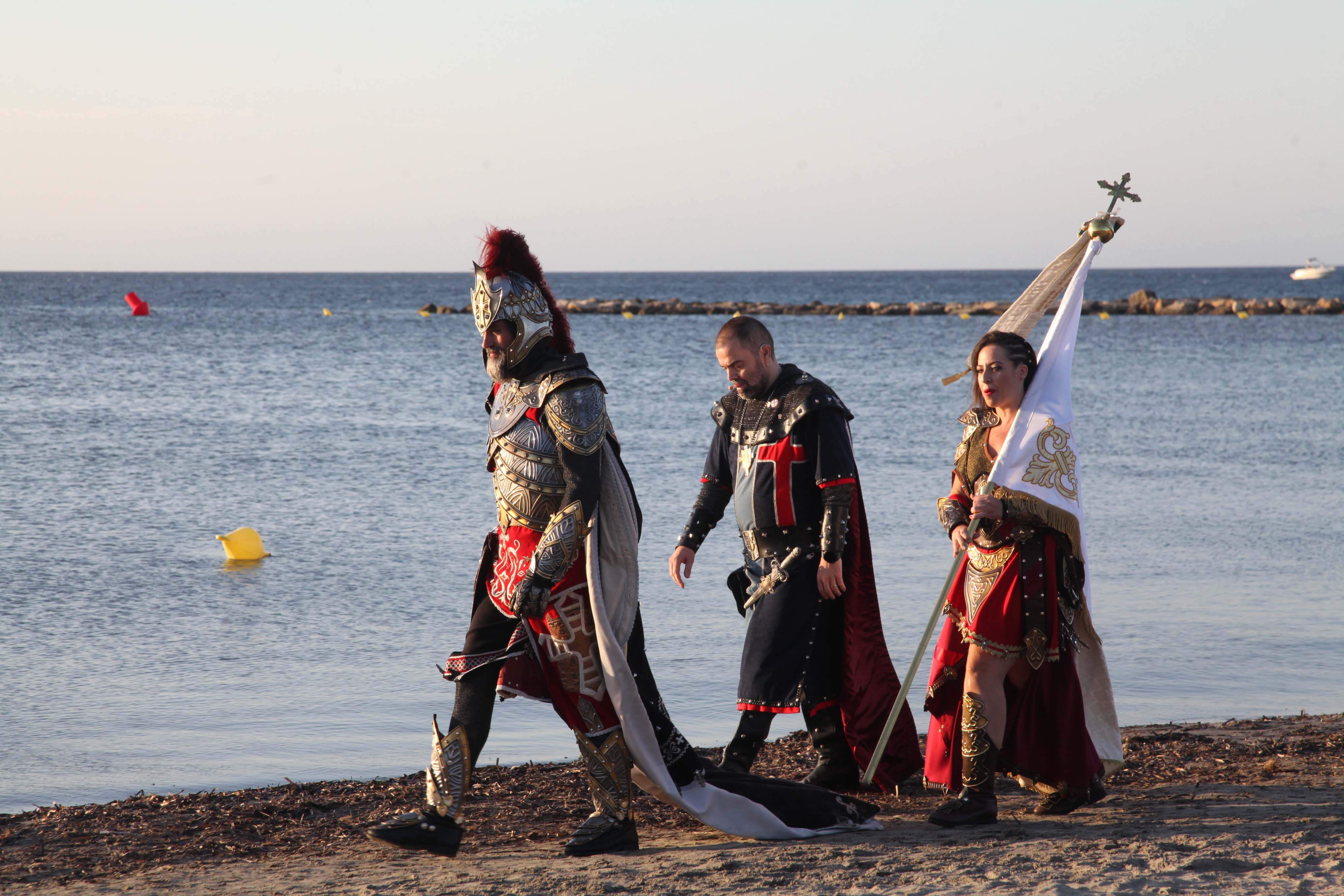 Los Moros y Cristianos desembarcan en Dénia