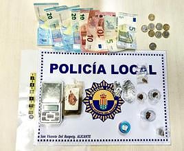 El dinero incautada estaba fraccionado en billetes de 20, 10, 5 y monedas.