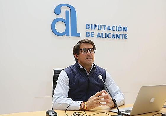 El diputado de Cultura de la Diputación de Alicante, Juan de Dios Navarro.