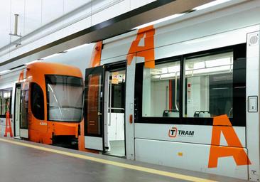 1,7 millones de personas viajan en TRAM en julio, un 35% más que en 2022
