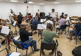 Ensayo de Virtuós Mediterrani en el Colegio de Médicos de Alicante.