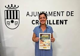 Pilar Mas, edil de Igualdad de Crevillente, en la presentación del taller 'Juegos de mesa'.