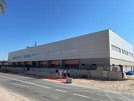 Imagen que presenta el centro en su última fase de las obras.