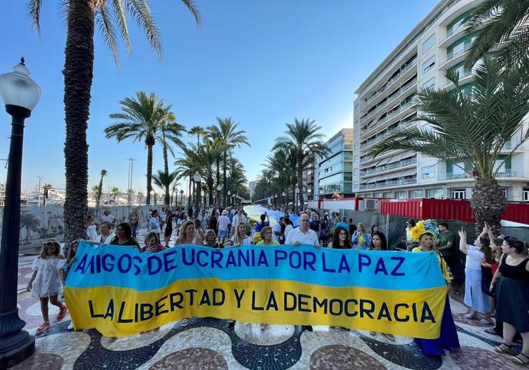 Alicante pide paz para Ucrania