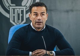 El secretario técnico del Hércules Paco Peña