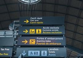 Cartel del aeropuerto de Alicante-Elche