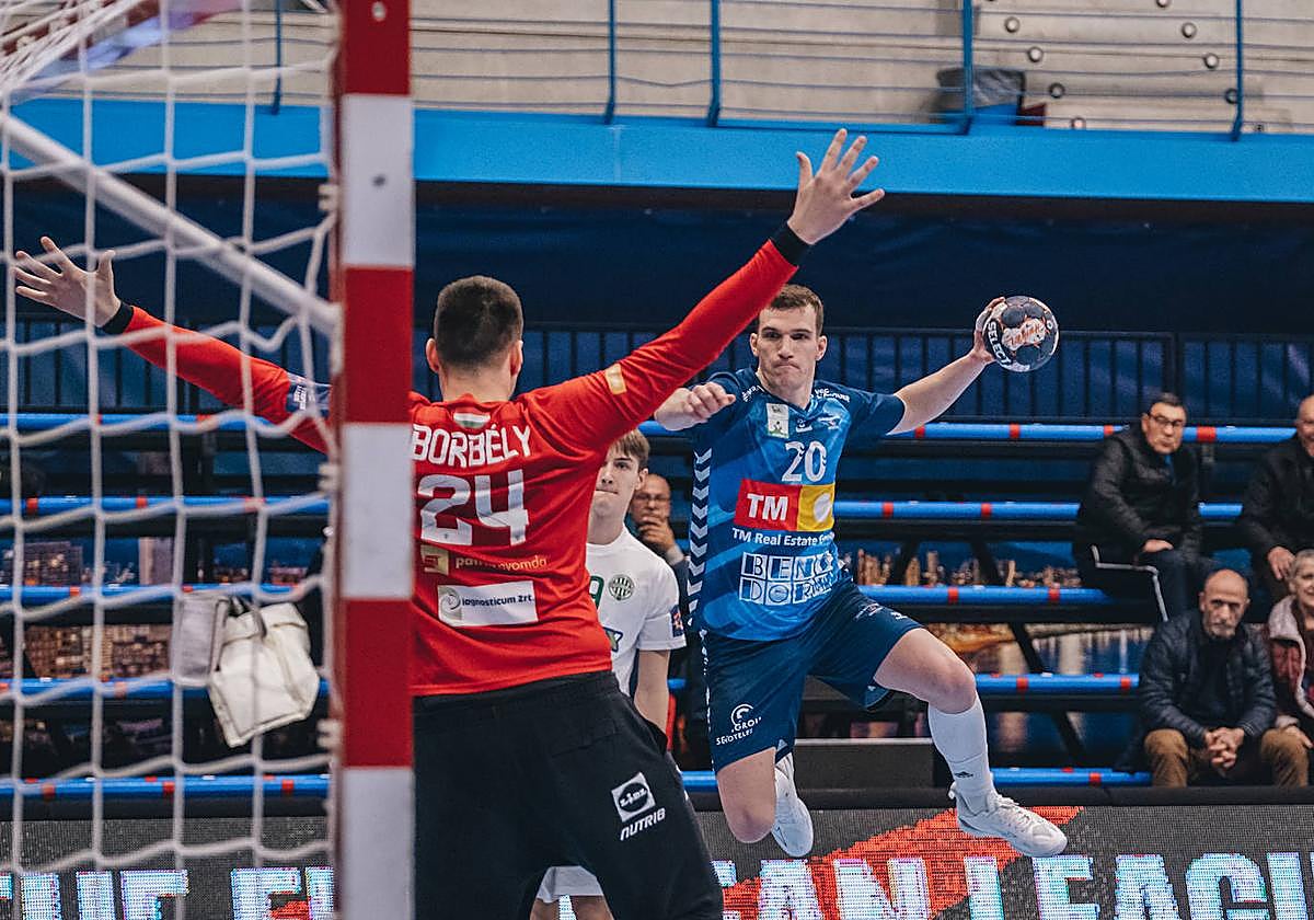 Imágenes de un partido del TM Benidorm