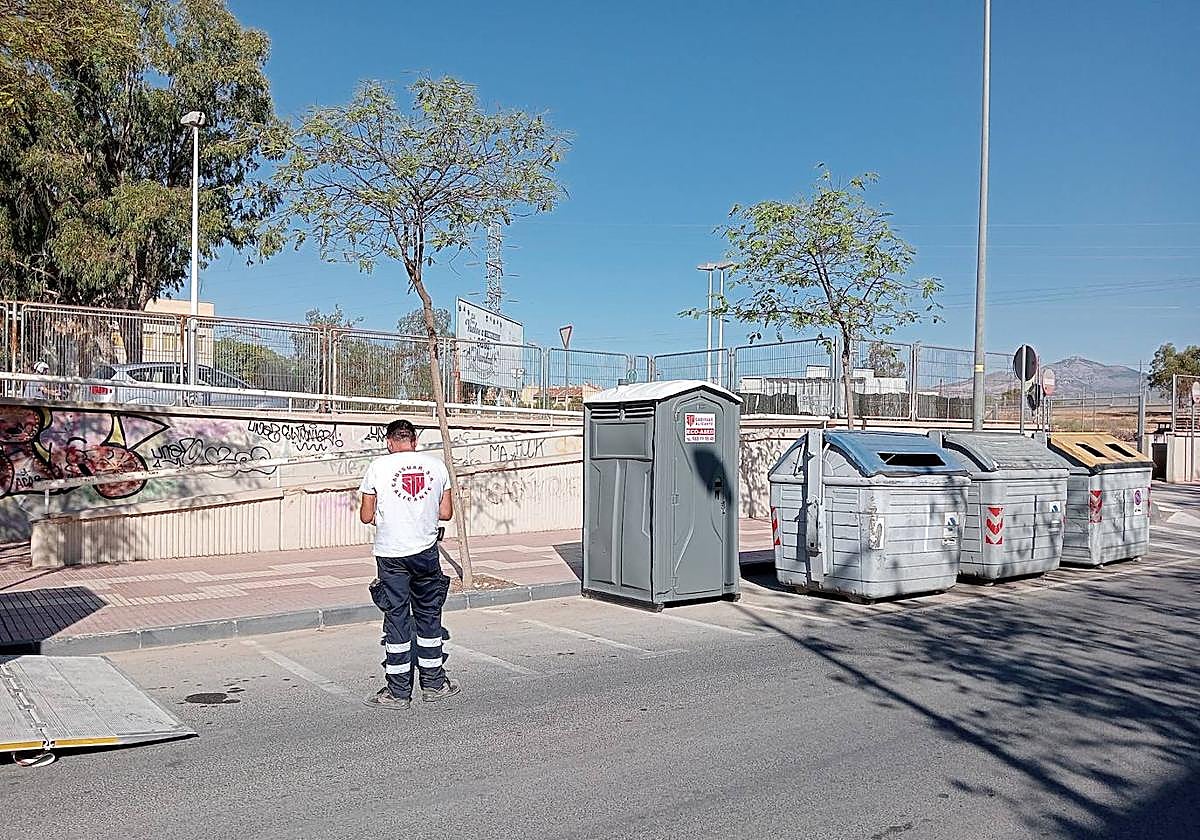 Aseo portátil en la línea de San Vicente