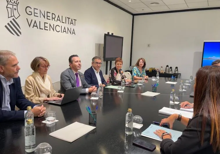 Rovira anuncia una modificación «urgente» de la ley de Plurilingüismo para las zonas de habla castellana