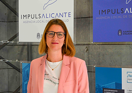 La concejala de Empleo y Desarrollo, Mari Carmen de España.