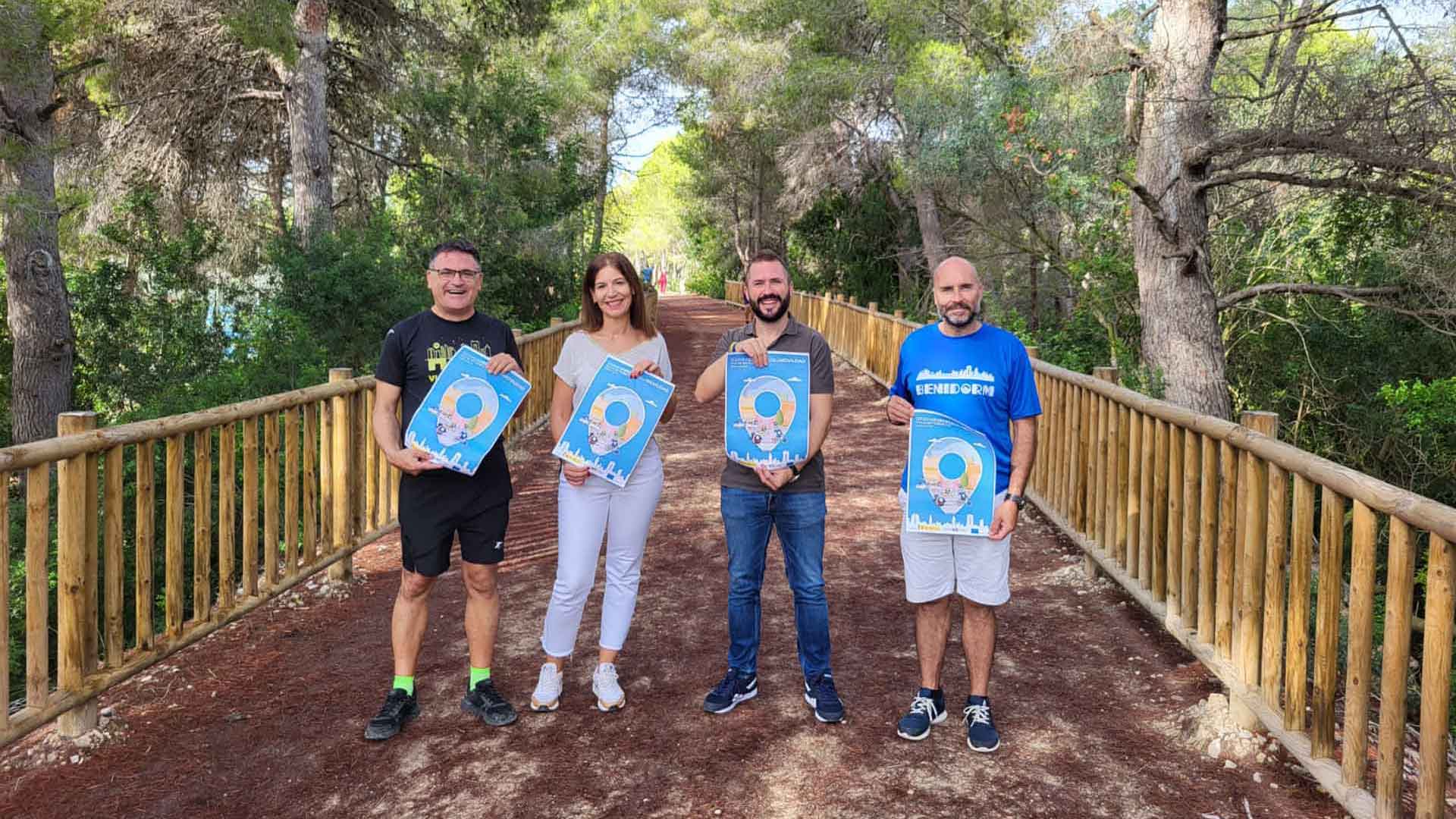 Los ediles durante el recorrido por El Moralet.