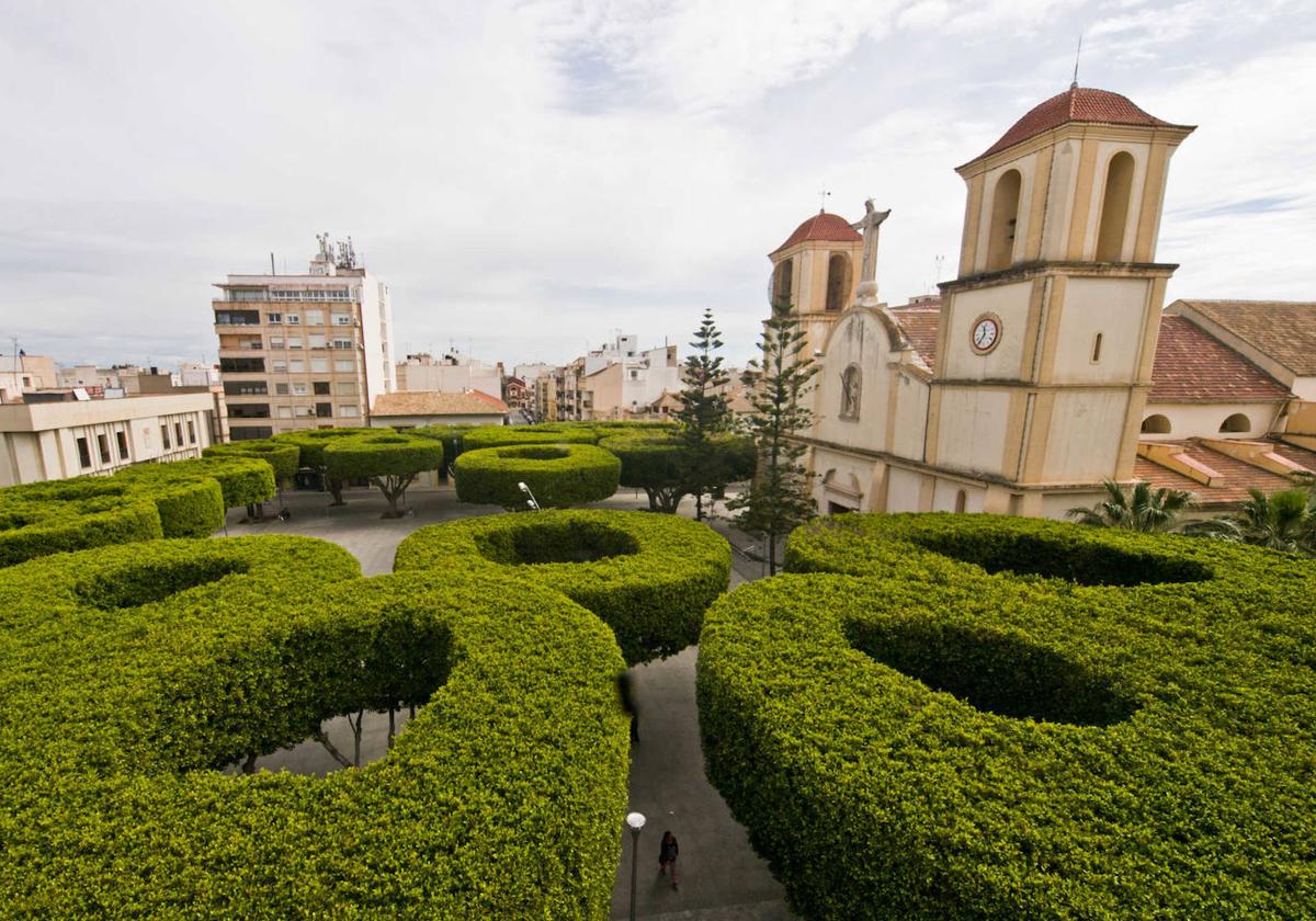 Plaza de la Constitución de Almoradí.